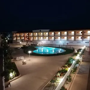 https://apartamentos-carolina.in-canary-islands.com